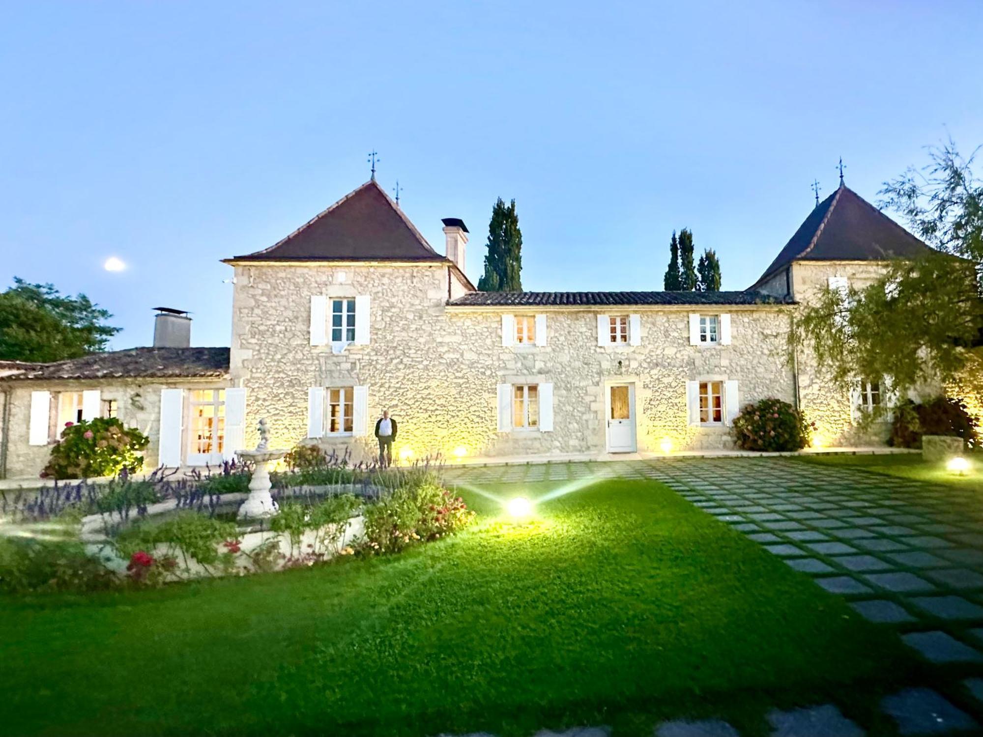 Chateau De Lafont Suites Saint-Vivien  Exterior photo